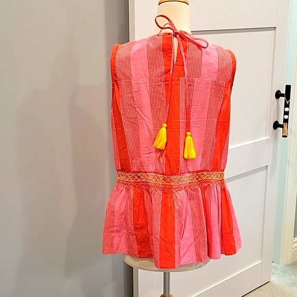 Top - Picture 2 of 2